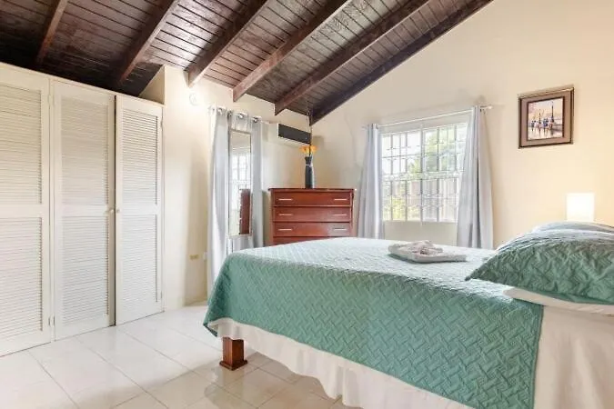 Gated Charming deluxe 2 bed home Montego Bay