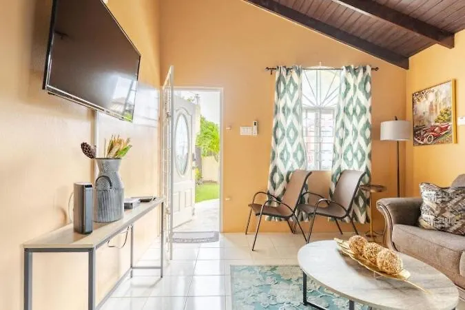 Gated Charming deluxe 2 bed home Montego Bay